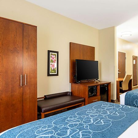 Comfort Inn & Suites Пайн Блафф Экстерьер фото