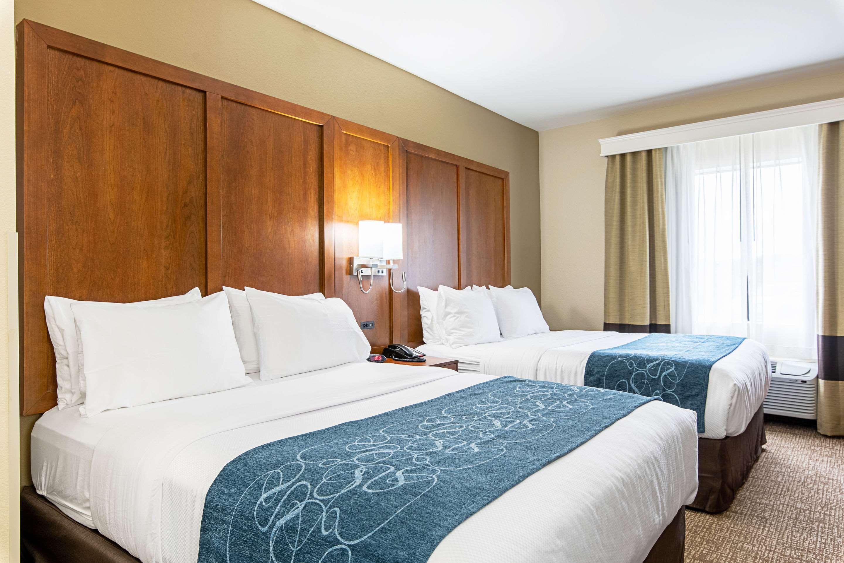 Comfort Inn & Suites Пайн Блафф Экстерьер фото